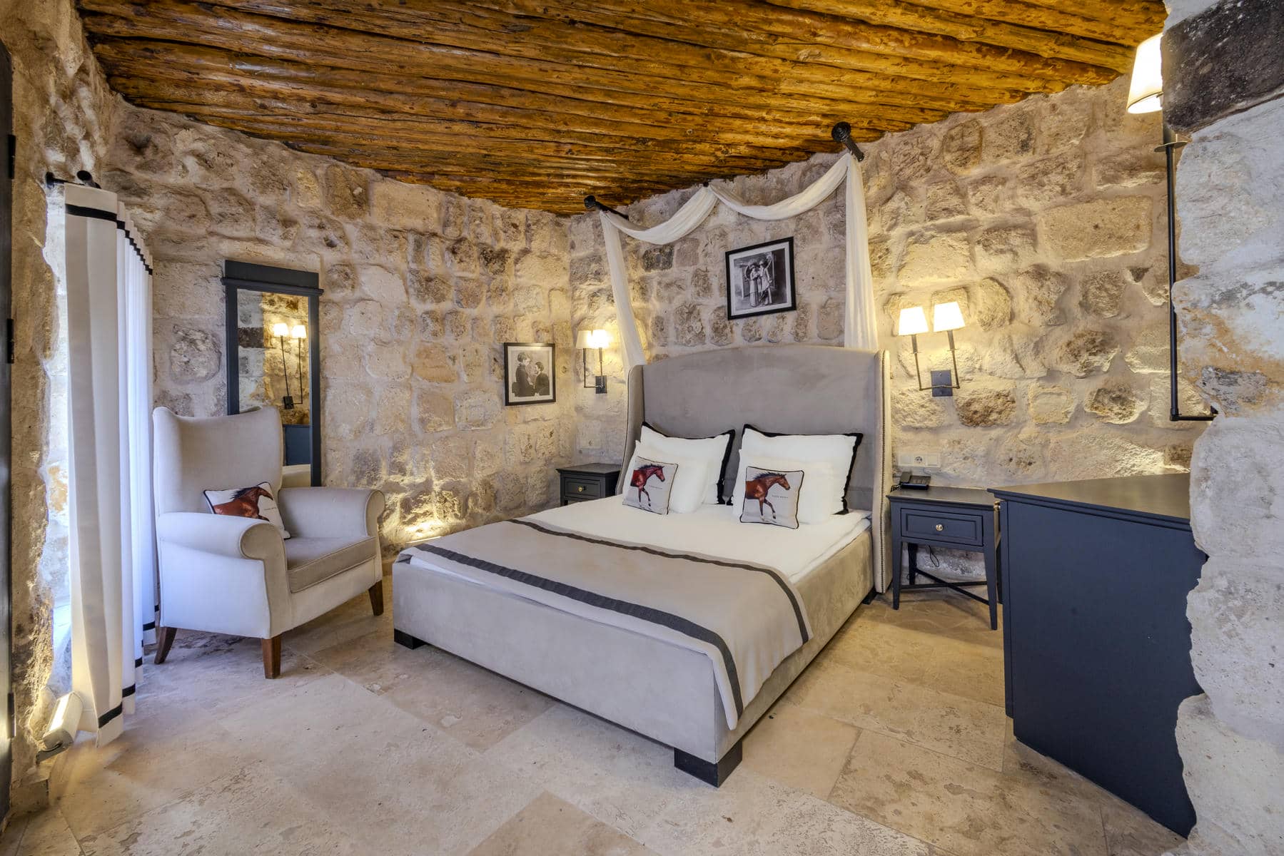 Standard Rooms - 305